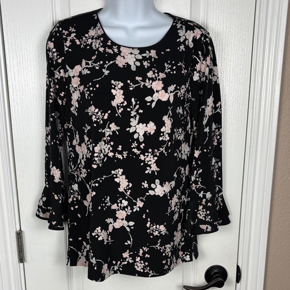 Karl Lagerfeld Women's Black/Pink Floral 3/4 Bell Sleeve Blouse Size XS NWT